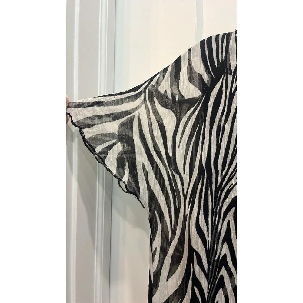Simon Chang Women's Sheer Cap Sleeve Zebra Print Black White Top Blouse Size‎ 6